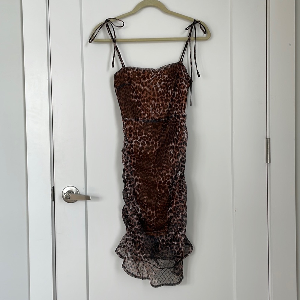 4SI3NNA size small cheetah dress
